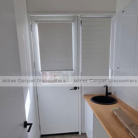 https://www.mikescarpets.com.au/wp-content/uploads/2022/06/Mikes-Window-Covering-Works-5.jpg